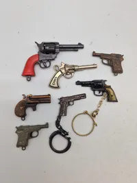 Lot miniature pistoler