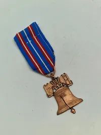 2 stk friheds (march) medaljer