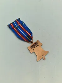 2 stk friheds (march) medaljer