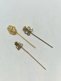Lot originale danske militære pins  Gardehusar