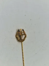 Lot originale danske militære pins  Gardehusar