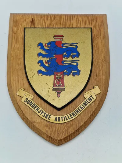 Originalt militært vægskjold