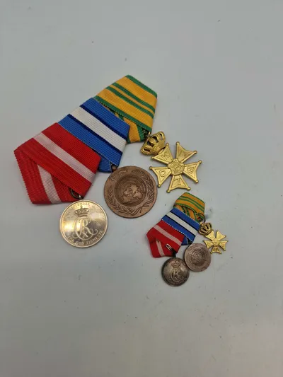 Originalt dansk medalje sæt - almen størrelse og miniature