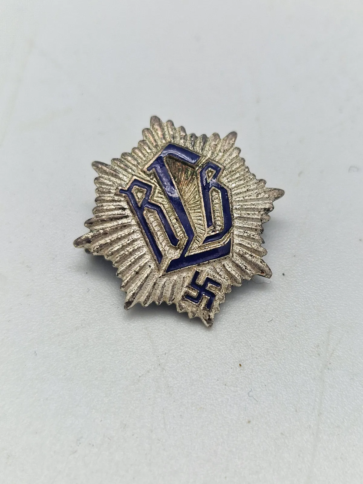 Original Reichsluftschutzbund (RLB) memberbadge