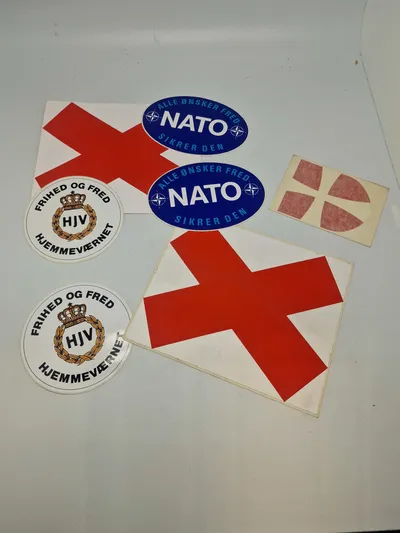Militære klistermærker mm.