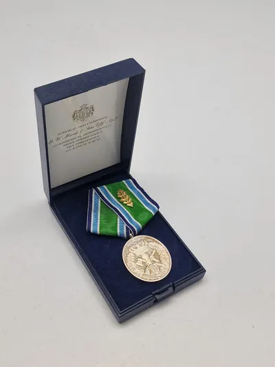 Originalt HJV anciennitettegn - 50 år