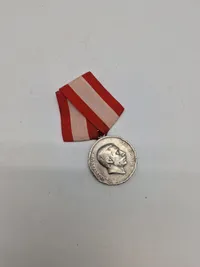 Original Kong Chr C fortjenestmedalje, i sølv, slidt