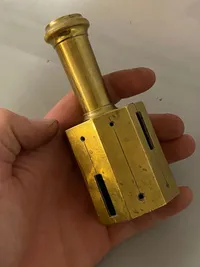 Original vinkelprisme, indmad mangler