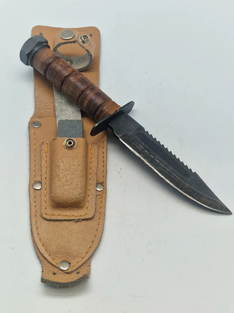 Overlevelses kniv