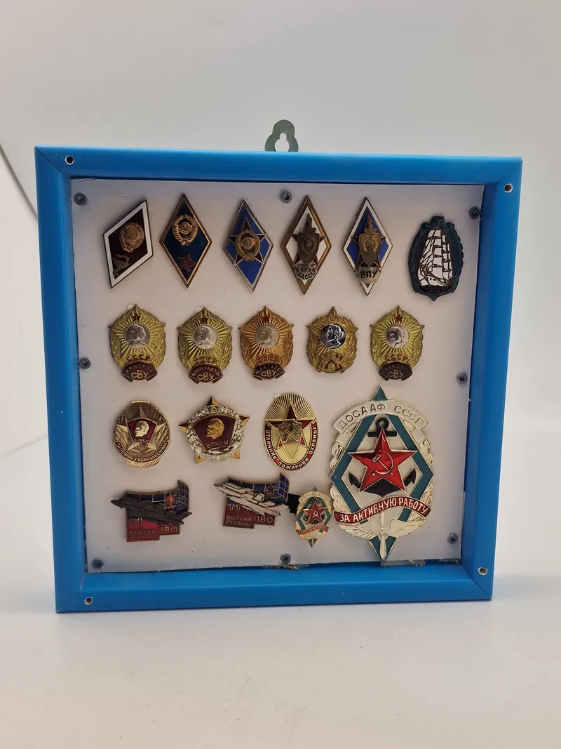 Lot originale USSR badges mm i ramme