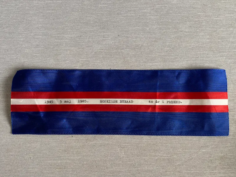 Originalt minibanner fra Roskilde byråd - 40 år i frihed