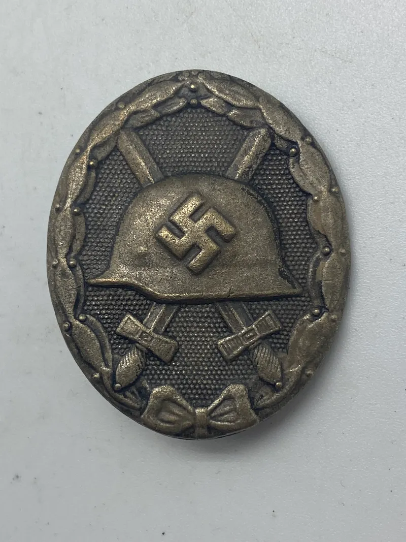 Originalt Verwundetenabzeichen in Silber, Hst. L/14 - Friedrich Orth, Wien
