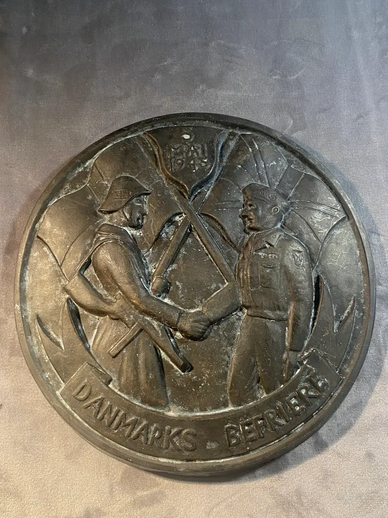 Original dansk befrielses plakette