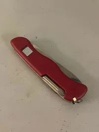 Original Victorinox foldekniv , som brugt i forsvaret