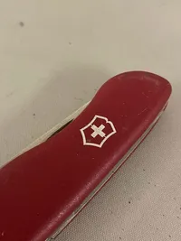 Original Victorinox foldekniv , som brugt i forsvaret