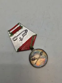 RUSSIAN SUVOROV MILITARY    MEDAL af sølv med nummer