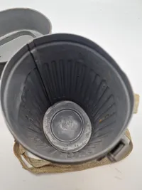 Originalt gasmaske lot