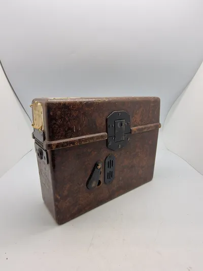 Original tysk ww2 felttelefon - senere anvendt af det danske forsvar