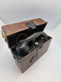 Original tysk ww2 felttelefon - senere anvendt af det danske forsvar