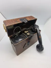 Original tysk ww2 felttelefon - senere anvendt af det danske forsvar