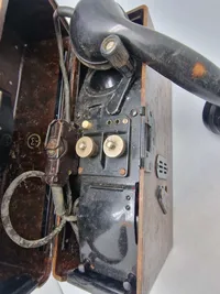 Original tysk ww2 felttelefon - senere anvendt af det danske forsvar