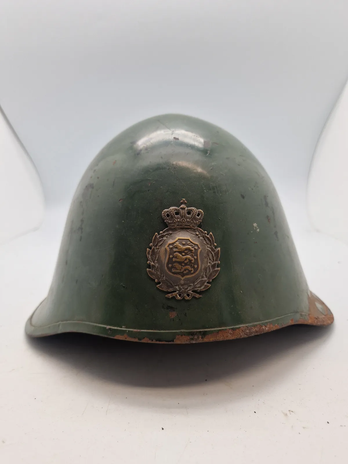 Original dansk M/23 hjelm - er overmalet