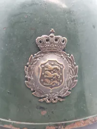 Original dansk M/23 hjelm - er overmalet