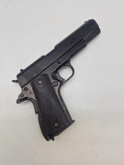 model Colt 1911A1 kan tage aftræk og i metal