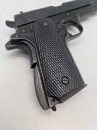 model Colt 1911A1 kan tage aftræk og i metal