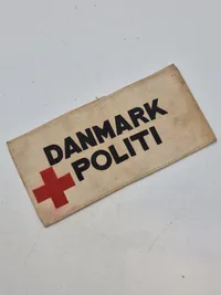 Originalt sjældent armbind anvendt lige efter krigen af det danske politis landsindsamling sammen med dansk røde kors