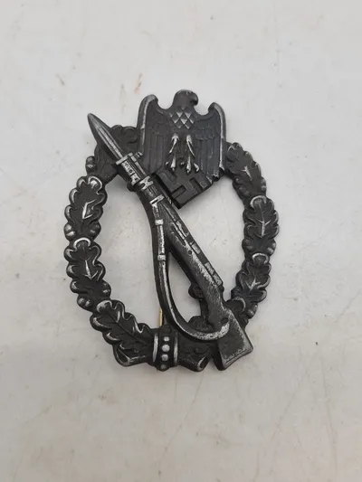 Original Infanterie Sturmabzeichen (ISA) / Infantry Assault badge (maker GWL) Gebrüder Wegerhof of Lüdenscheid