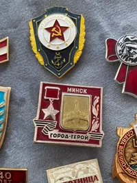 Lot diverse russiske ordner