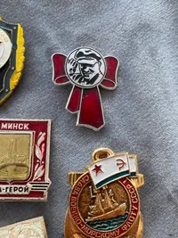 Lot diverse russiske ordner