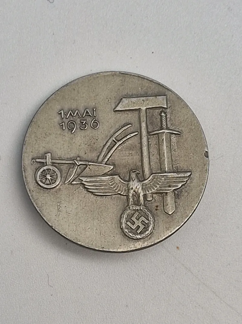 Originalt tysk dagsmærke - 1936