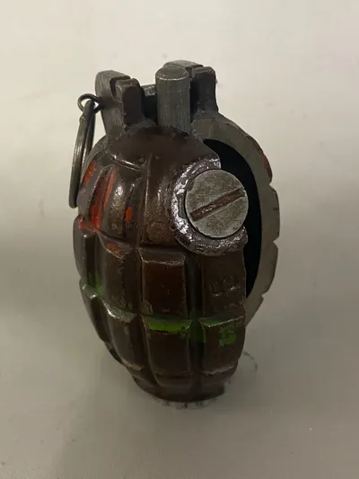 Original nedkastet Mills granat WW2 - deaktiveret jf. gældende dansk lovgivning