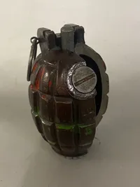 Original nedkastet Mills granat WW2 - deaktiveret jf. gældende dansk lovgivning