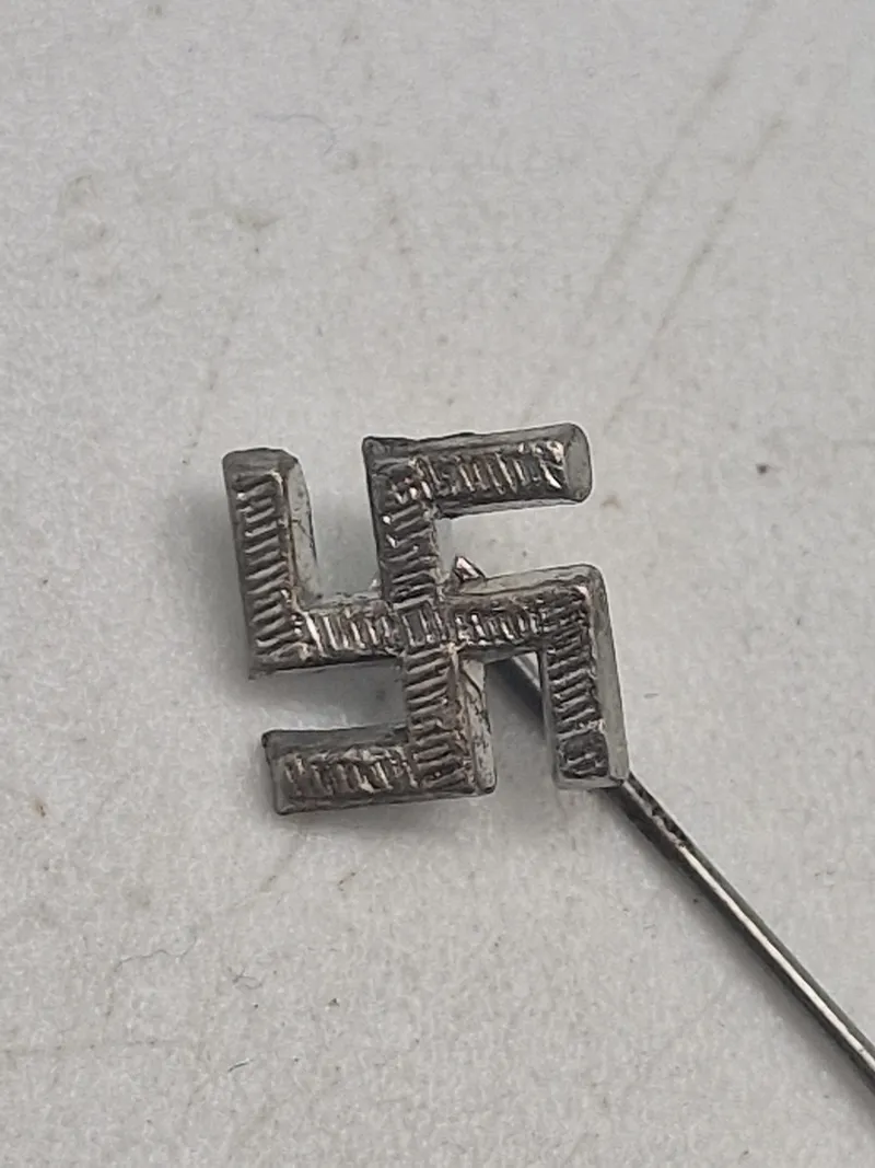 Original Dansk kvinde  sympatisør pin - ww2