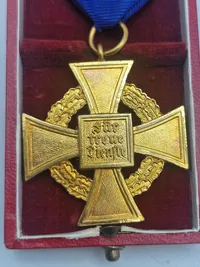 Original medalje for 40 års tro tjeneste i staten med æske