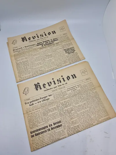 To stk originale eks. af “Revision”. Kendt for at støtte tidligere frikorps Danmark soldater