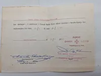 Original lærebog for hærens menige & diverse papirer på rekrut liggende i Vordingborg