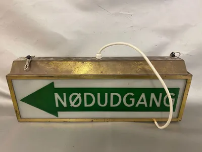 Nødudgangs skilt m. lys