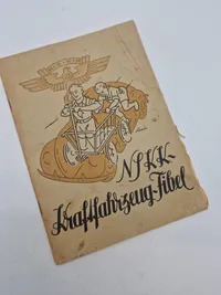 Sjælden original tysk NSKK brugsanvisning på at bygge en sæbekassebil fra bunden af
