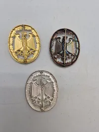 Samling originale Bundeswehr mærker