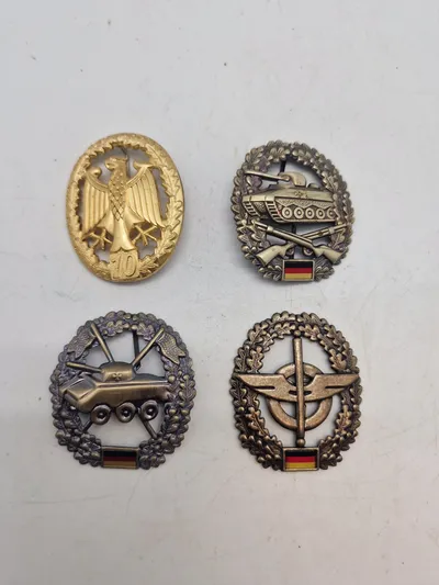 Samling originale Bundeswehr mærker