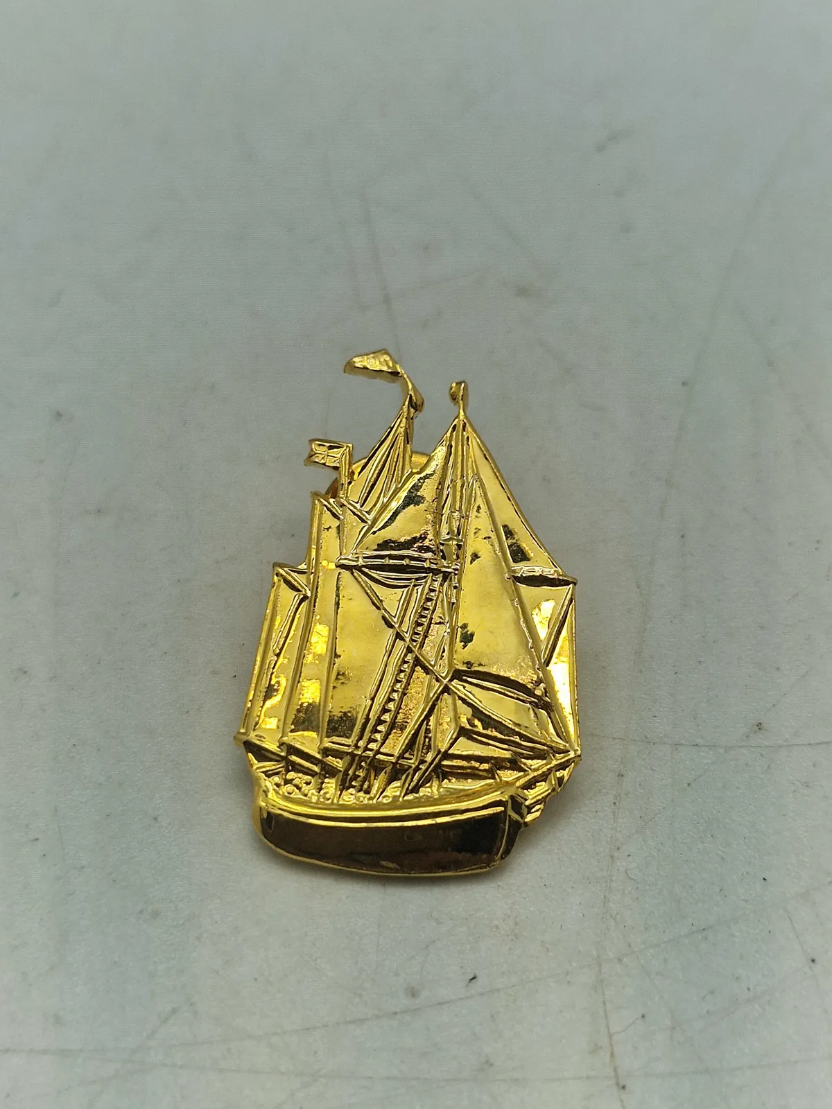 Sejlskibs pin