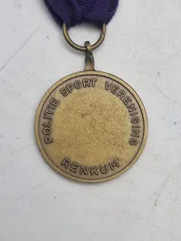 To stk originale Airborne medaljer