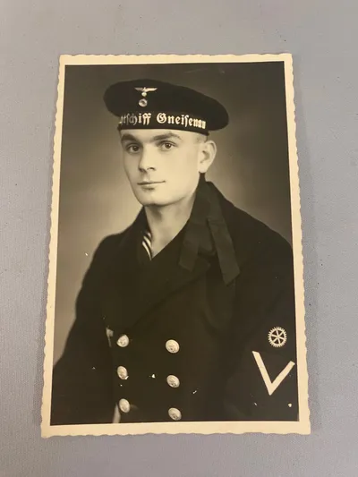 Originalt tysk postkort med portræt af tysk Kriegsmarine soldat