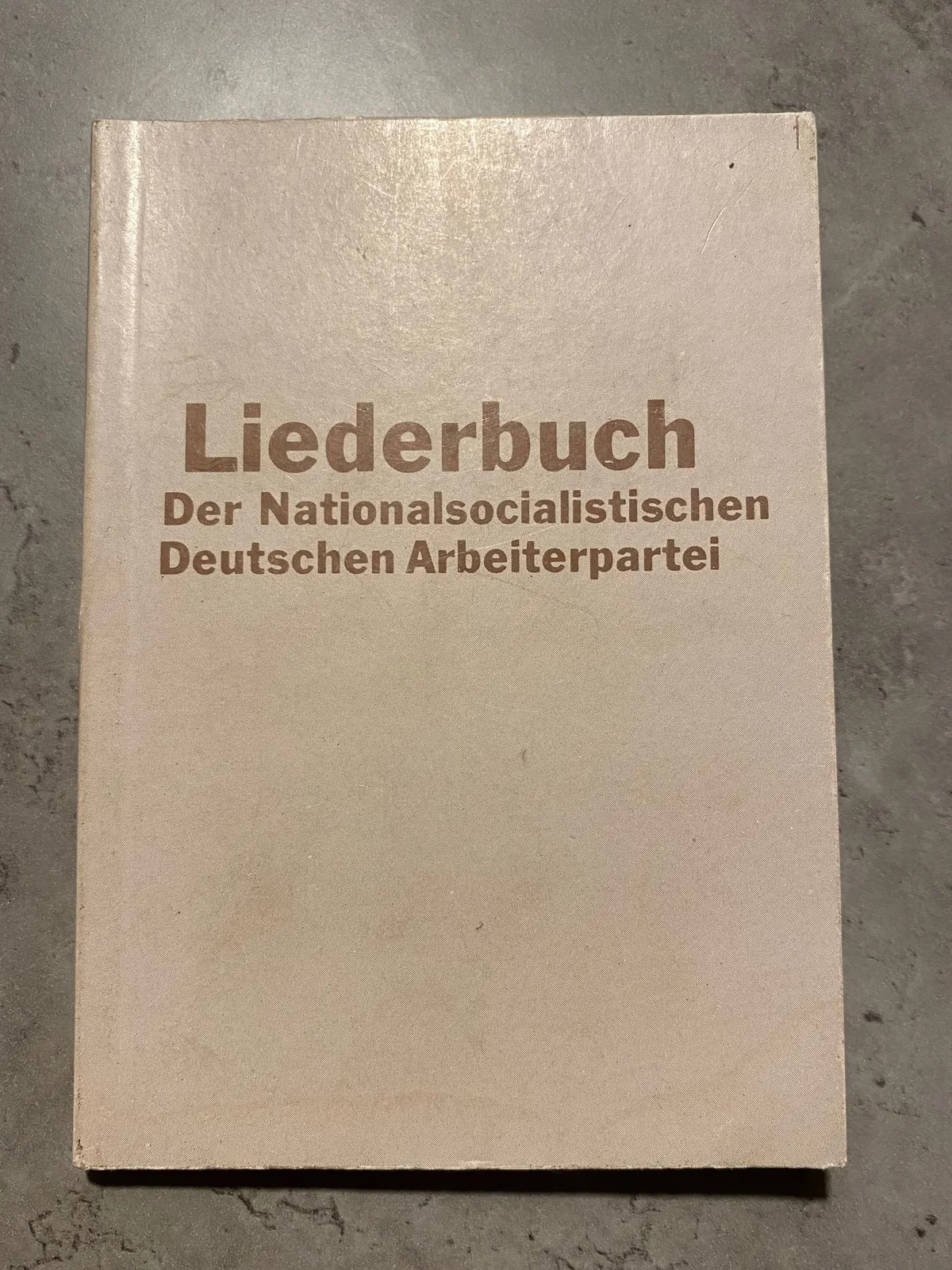 Leiderbuch - Postwar