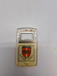 Oplukkere med militære logoer