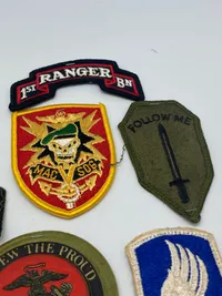 Lot militære stofmærker